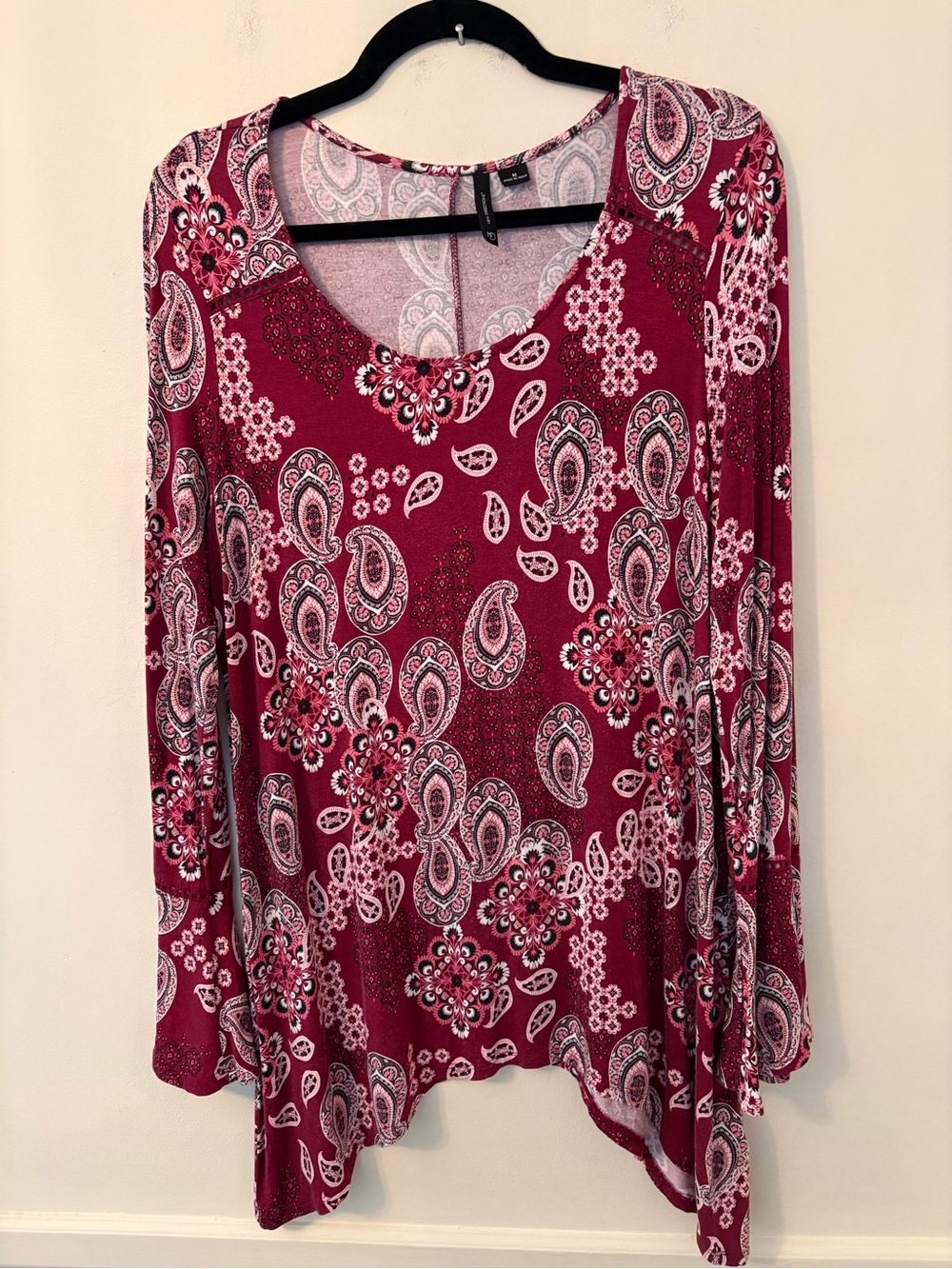 New Directions Women’s Long Bell Sleeve Paisley Top-Burgundy Color Sz M